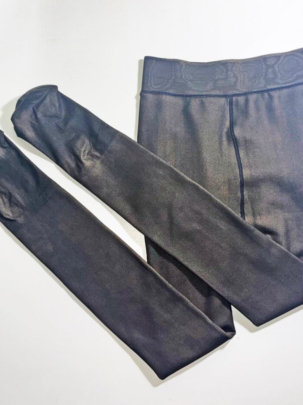 FOR starrchild74 - 4 PRE-LOVED FLEECE LINED TIGHTS 2 NEW SOCKS & 2 NEW PANTIES - Picture 3 of 9